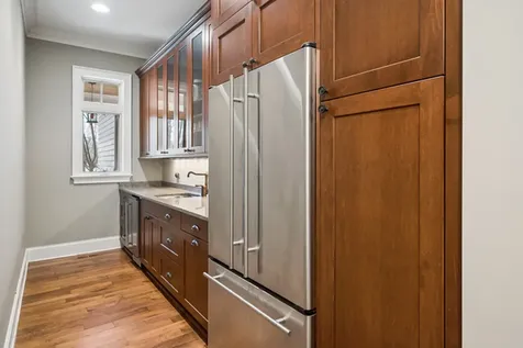 1300 Abington Cambs Drive Lake Forest IL 60045