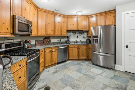 1300 Abington Cambs Drive Lake Forest IL 60045