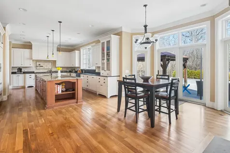 1300 Abington Cambs Drive Lake Forest IL 60045