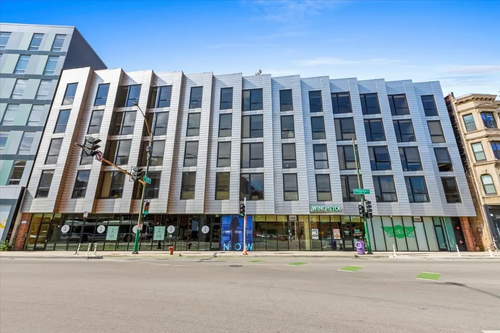830 North Milwaukee Avenue Chicago IL 60642