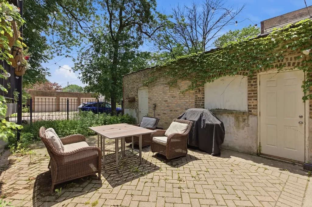1700 West Summerdale Avenue Chicago IL 60640