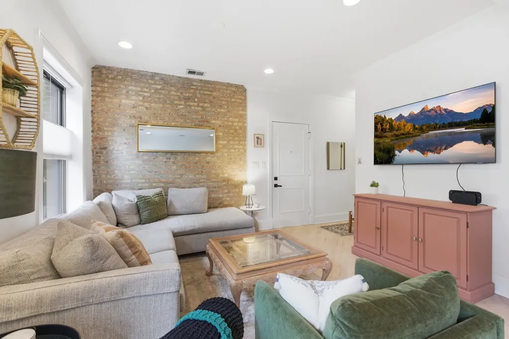 1700 West Summerdale Avenue Chicago IL 60640