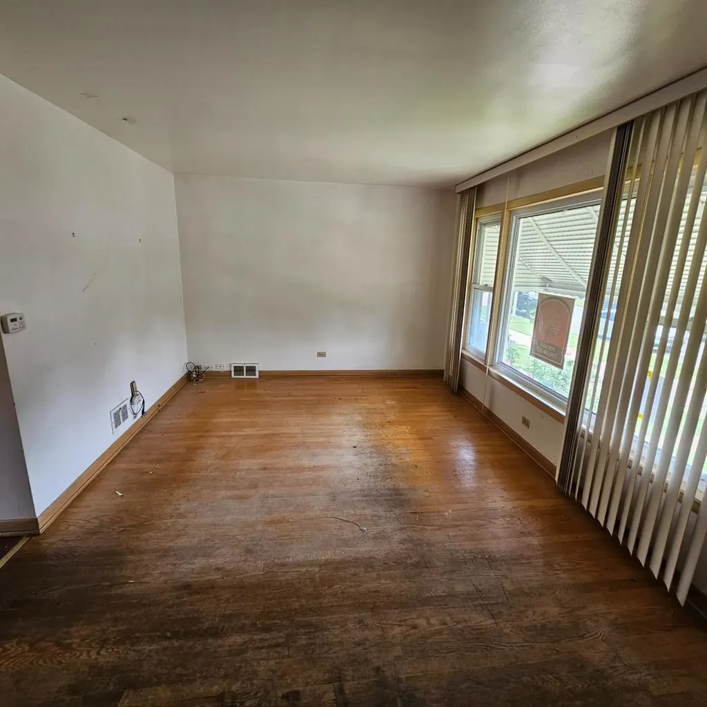 3628 West 69th Street Chicago IL 60629