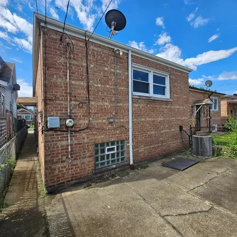 3628 West 69th Street Chicago IL 60629