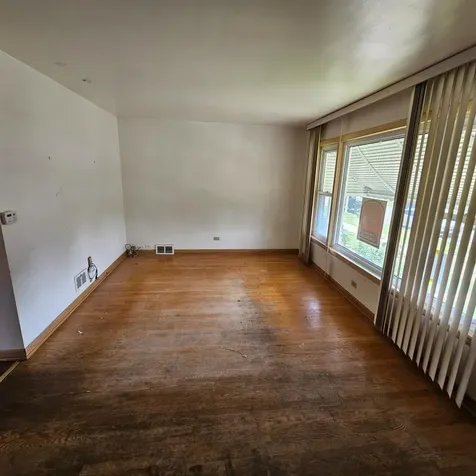 3628 West 69th Street Chicago IL 60629