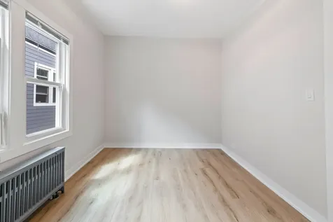 5002 West Gunnison Street Chicago IL 60630