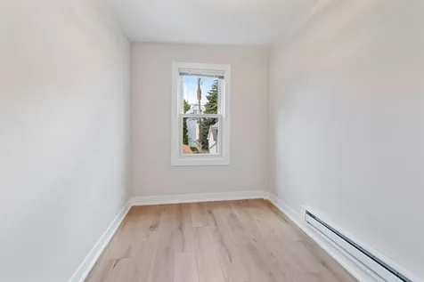 5002 West Gunnison Street Chicago IL 60630