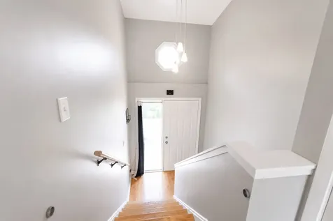 812 Maple Lane Wheeling IL 60090
