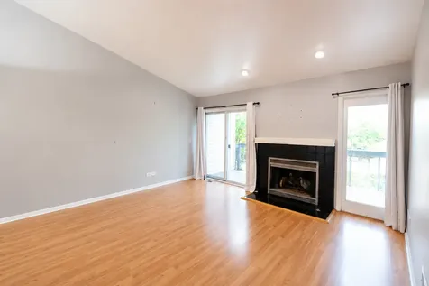 812 Maple Lane Wheeling IL 60090