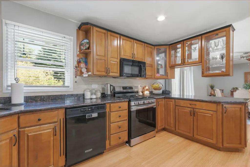 458 Nantucket Road Naperville IL 60565