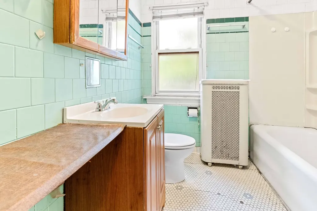 3700 North Monticello Avenue Chicago IL 60618
