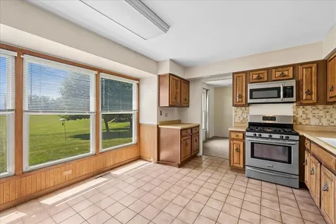 1108 Wellington Avenue Libertyville IL 60048