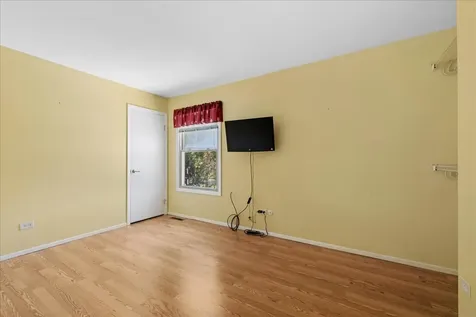 1108 Wellington Avenue Libertyville IL 60048