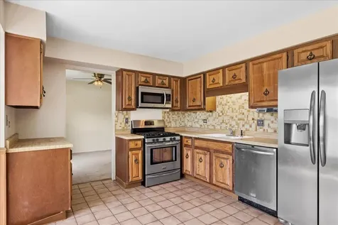 1108 Wellington Avenue Libertyville IL 60048