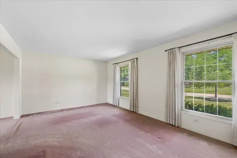 1108 Wellington Avenue Libertyville IL 60048
