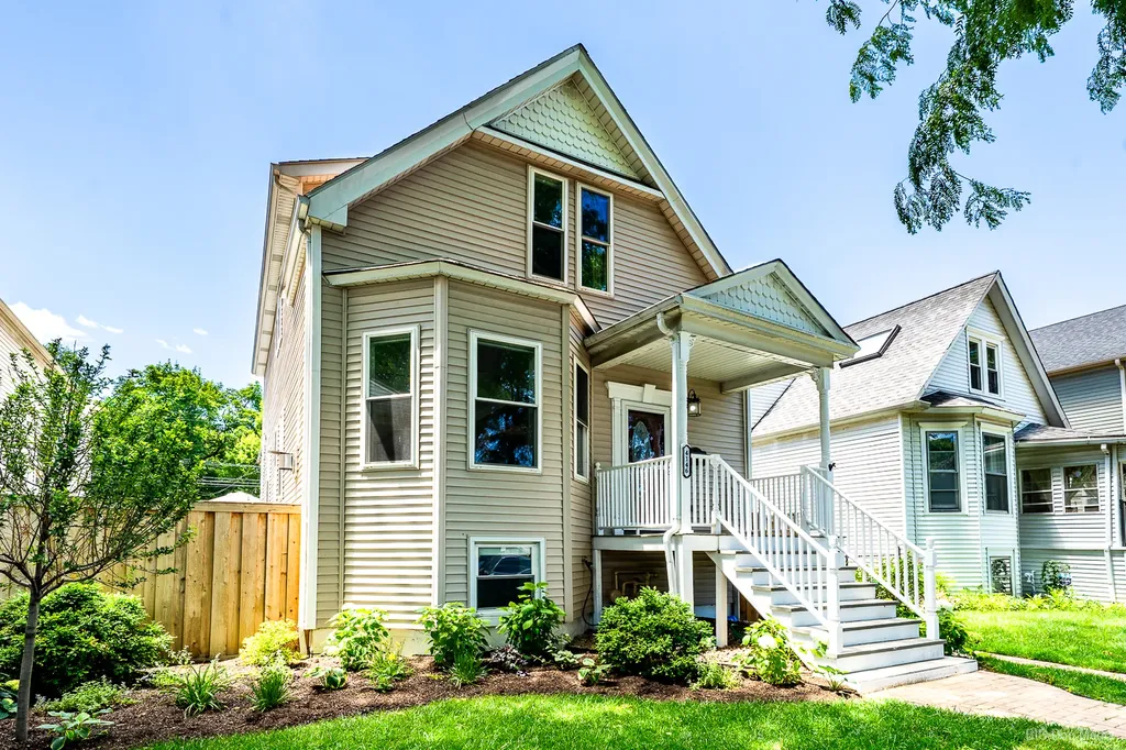 4146 North Kilbourn Avenue Chicago IL 60641