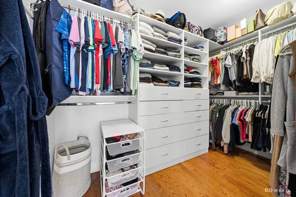 4146 North Kilbourn Avenue Chicago IL 60641