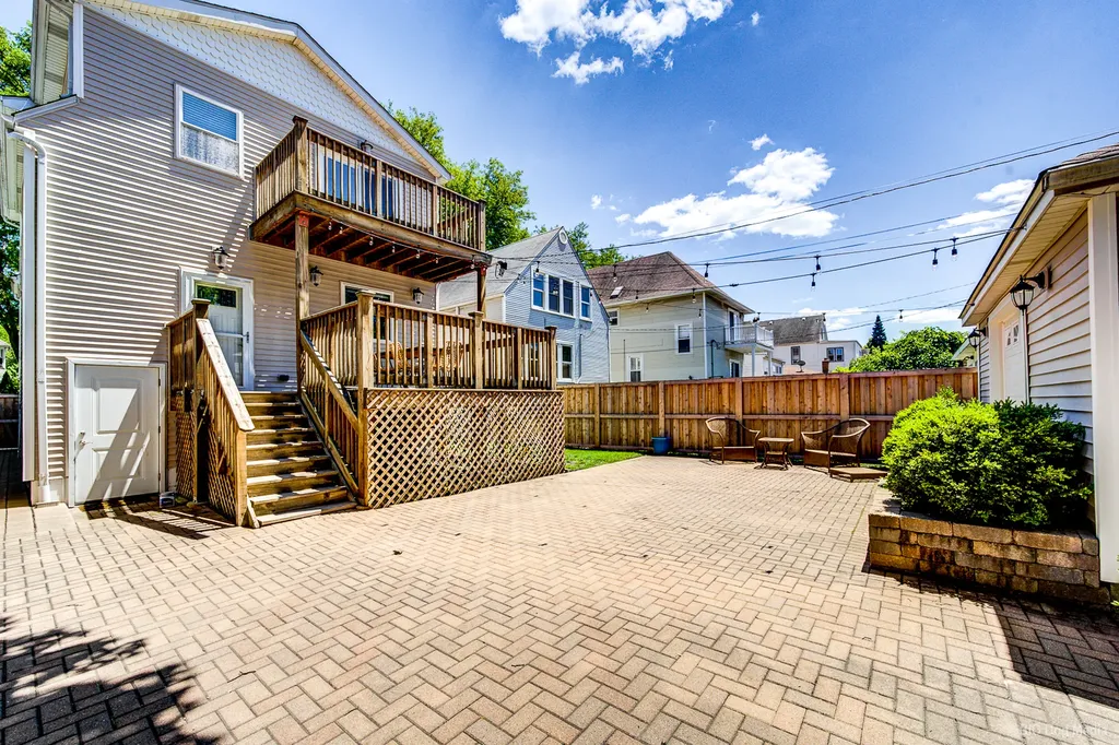 4146 North Kilbourn Avenue Chicago IL 60641