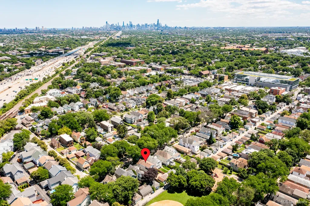 4146 North Kilbourn Avenue Chicago IL 60641