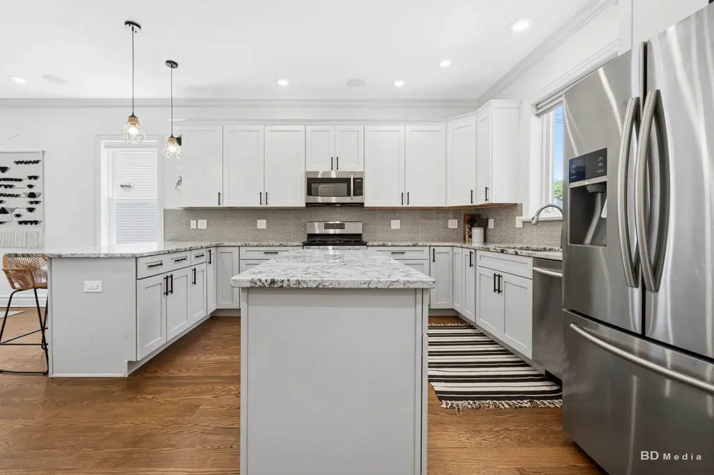 4146 North Kilbourn Avenue Chicago IL 60641