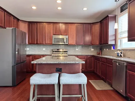 21010 Lakewoods Lane Shorewood IL 60404