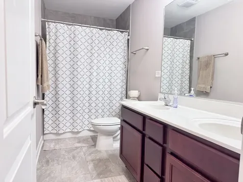 21010 Lakewoods Lane Shorewood IL 60404