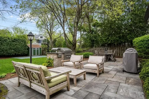 520 Greenwood Avenue Kenilworth IL 60043