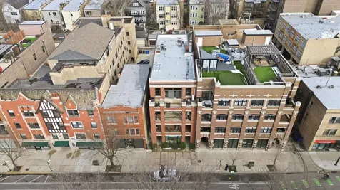 4821 North Damen Avenue Chicago IL 60625