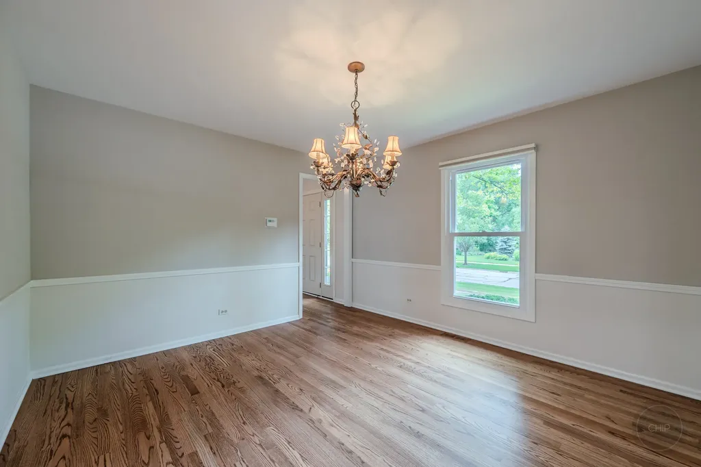 1612 Harris Lane Naperville IL 60565