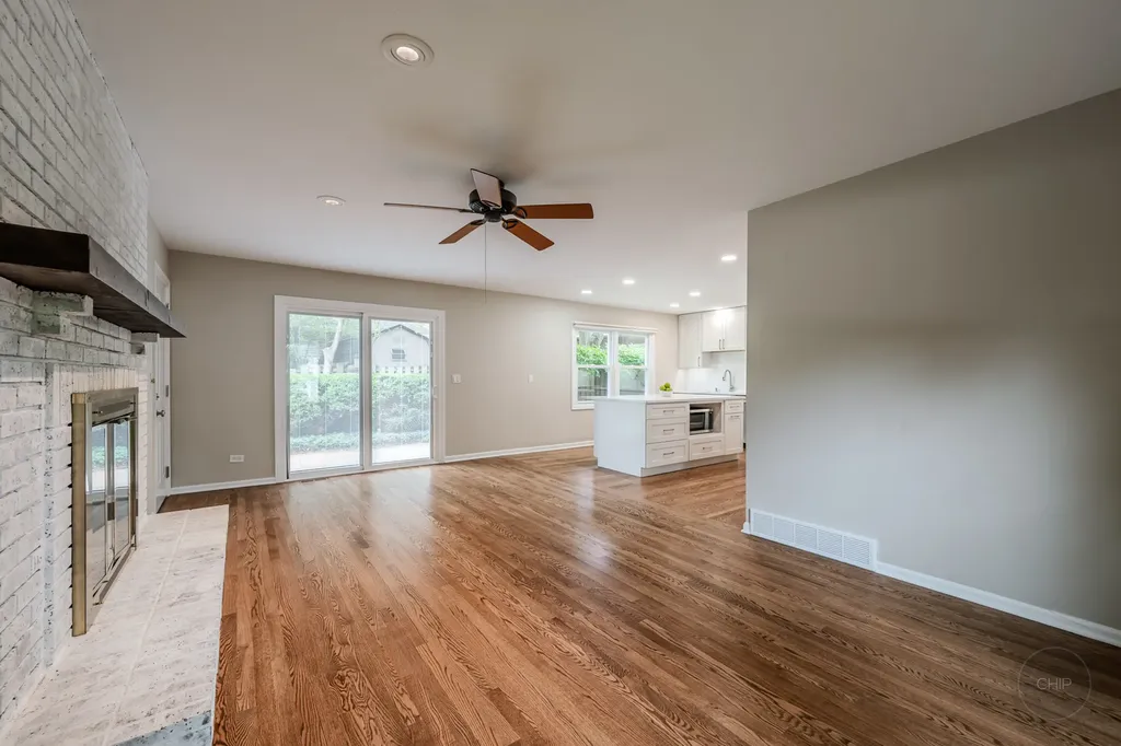 1612 Harris Lane Naperville IL 60565