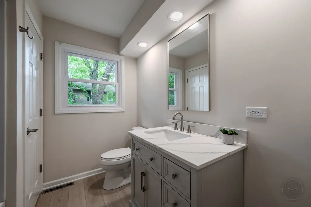 1612 Harris Lane Naperville IL 60565