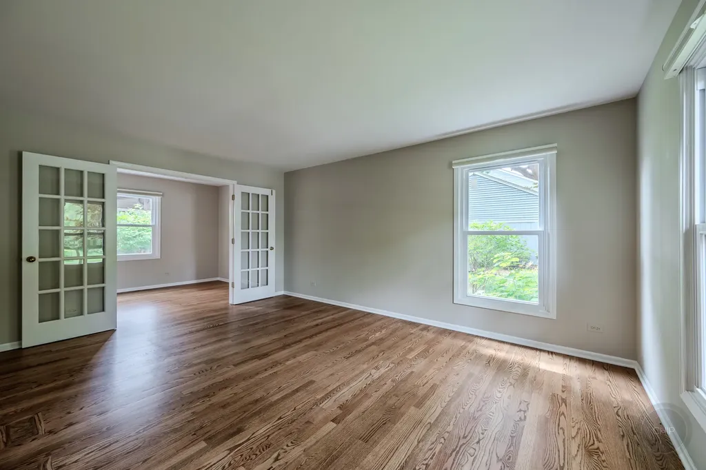1612 Harris Lane Naperville IL 60565