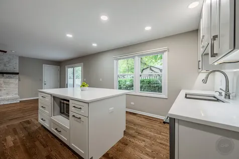 1612 Harris Lane Naperville IL 60565