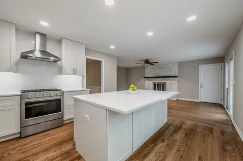 1612 Harris Lane Naperville IL 60565