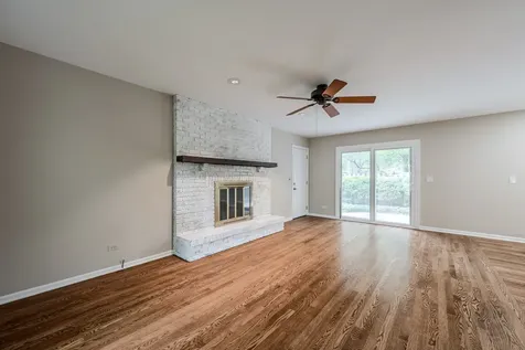 1612 Harris Lane Naperville IL 60565