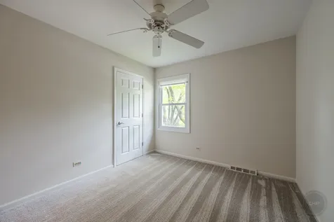 1612 Harris Lane Naperville IL 60565