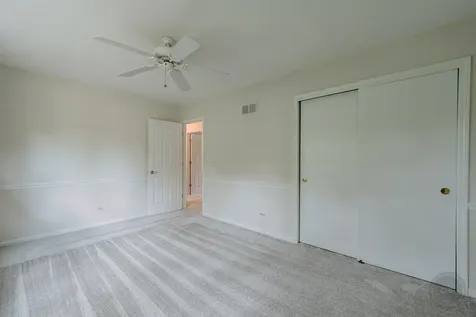 1612 Harris Lane Naperville IL 60565
