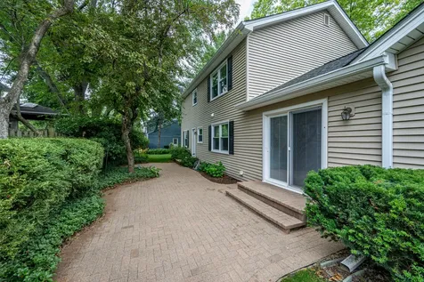 1612 Harris Lane Naperville IL 60565