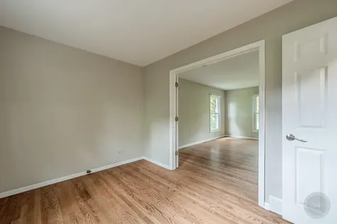 1612 Harris Lane Naperville IL 60565