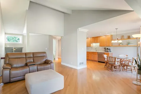 375 Juniper Tree Court Hoffman Estates IL 60169