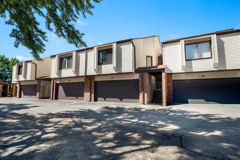 375 Juniper Tree Court Hoffman Estates IL 60169