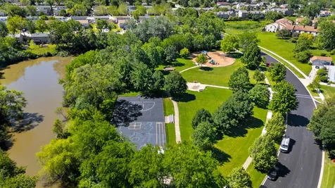 375 Juniper Tree Court Hoffman Estates IL 60169