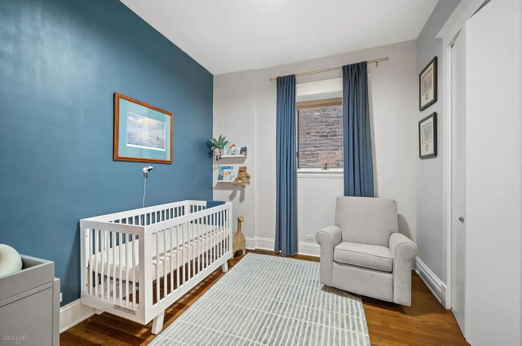 1020 West Roscoe Street Chicago IL 60657