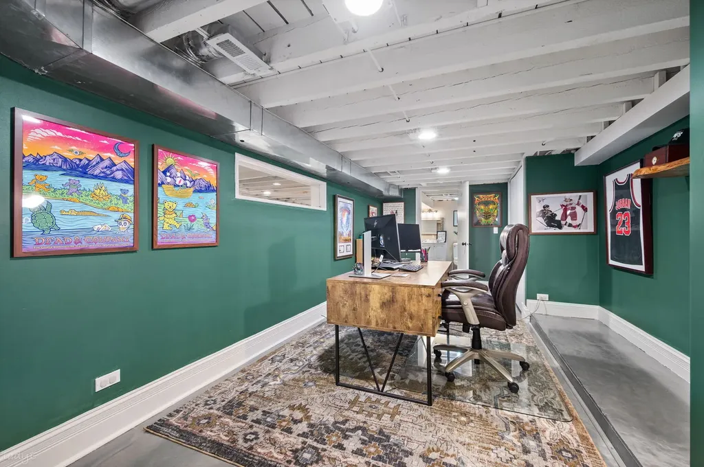 1020 West Roscoe Street Chicago IL 60657