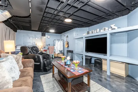 1806 Wintercrest Court Shorewood IL 60404