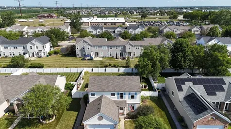 1806 Wintercrest Court Shorewood IL 60404