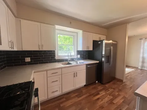 8909 19TH Street Rock Island IL 61201