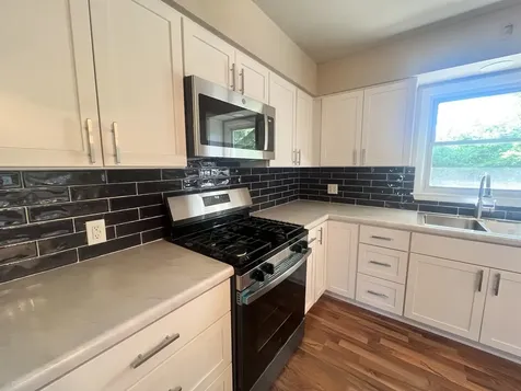 8909 19TH Street Rock Island IL 61201