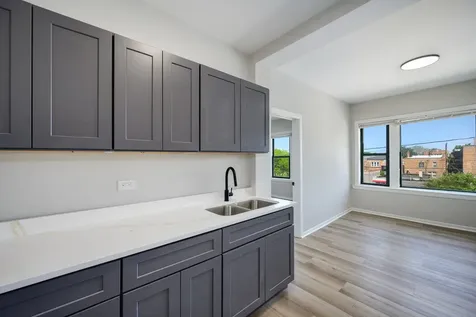1206 West 83rd Street Chicago IL 60620