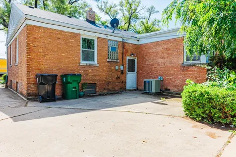 1542 Gardner Road Westchester IL 60154